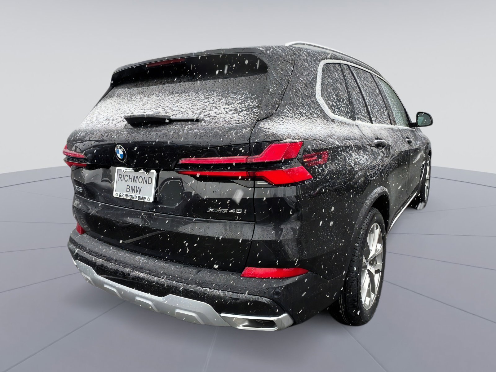 New 2026 BMW X5 xDrive40i w/ Climate Comfort Package image 8