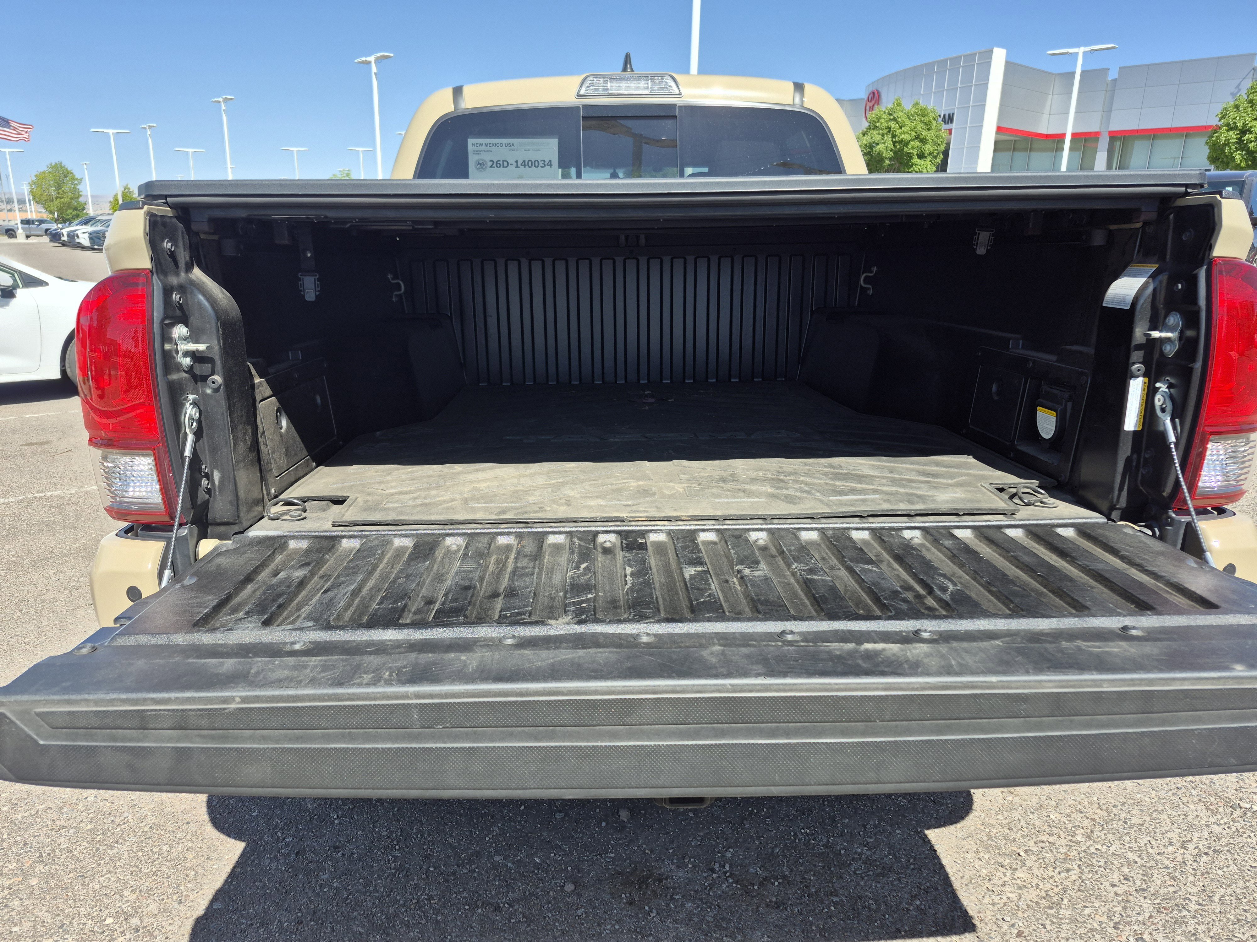 Used 2017 Toyota Tacoma TRD Sport w/ Premium & Technology Package AWD/4WD image 21