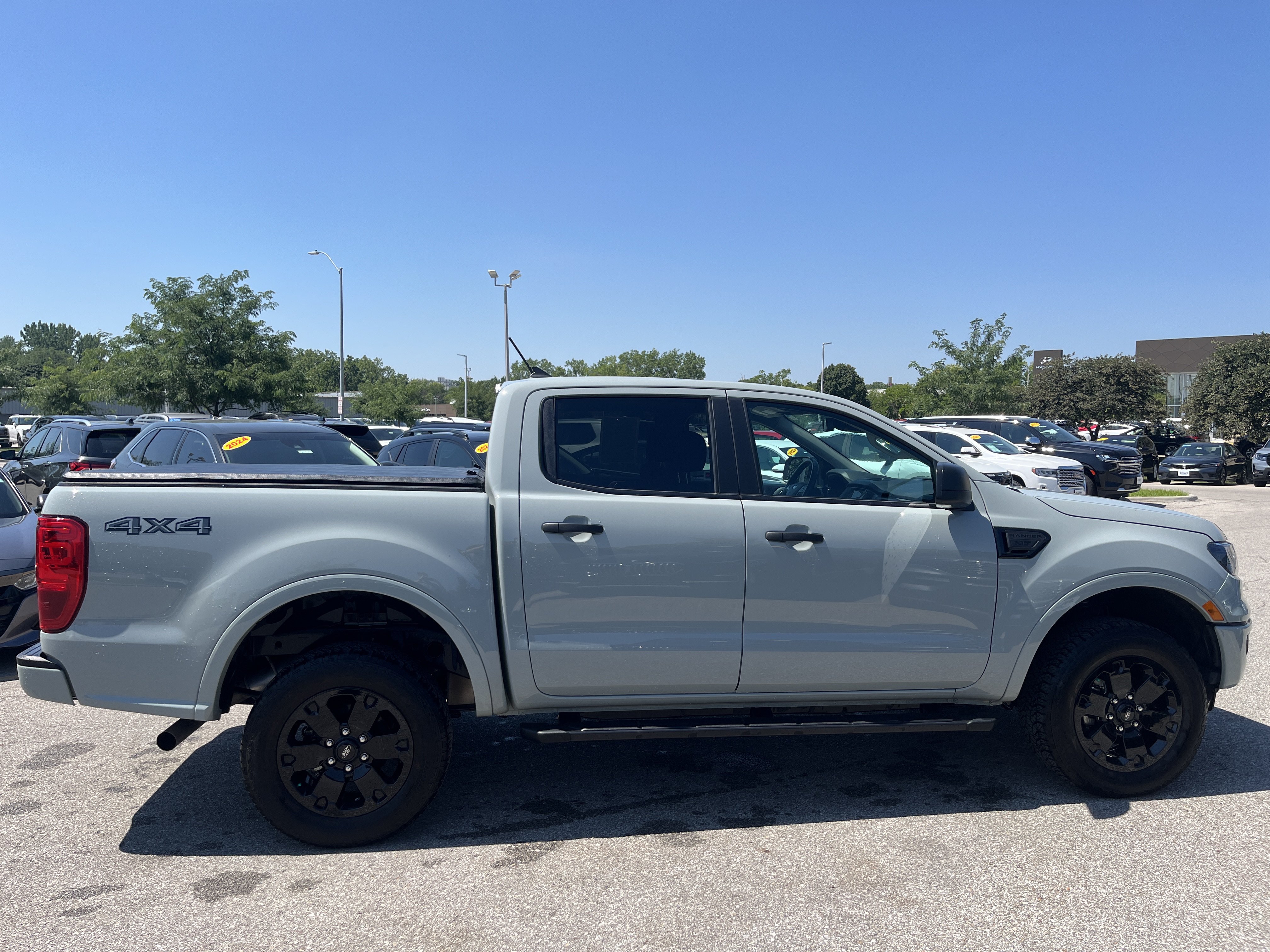 Used 2022 Ford Ranger XLT w/ Equipment Group 302A High AWD/4WD image 4