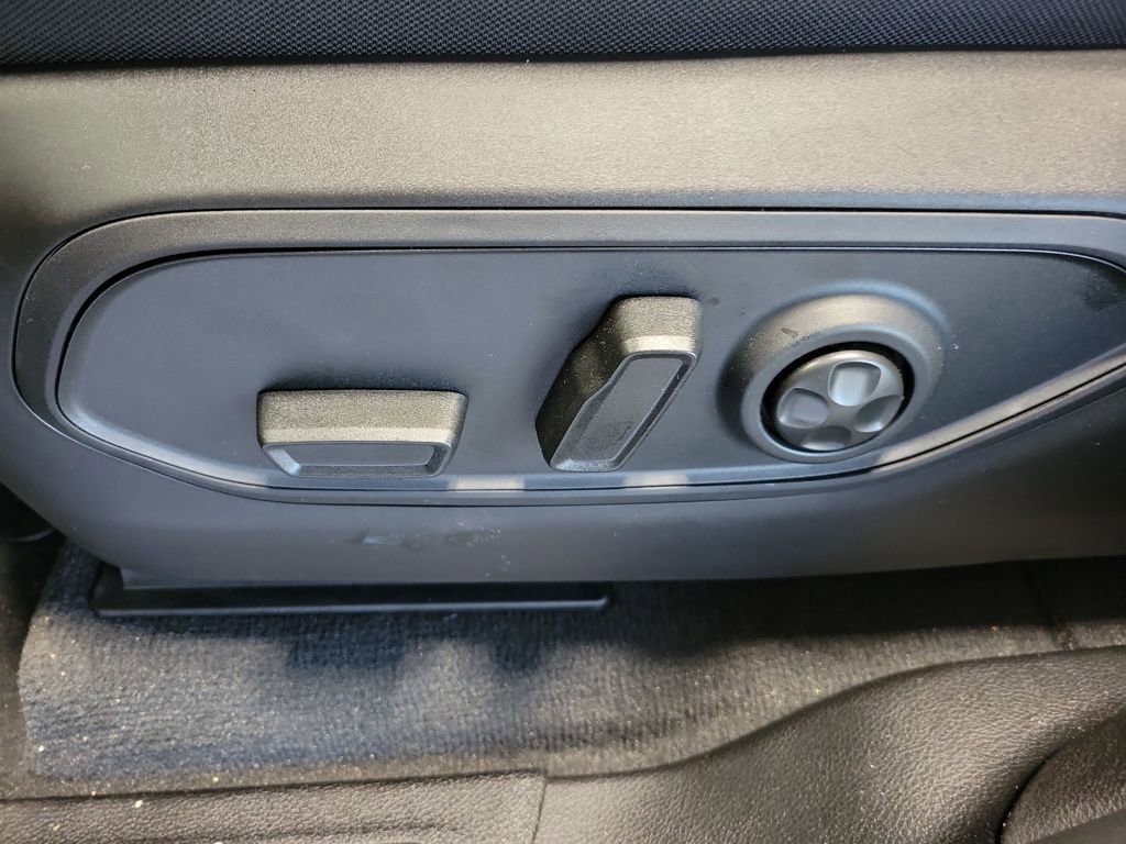 New 2026 Jeep Grand Cherokee Laredo X image 10