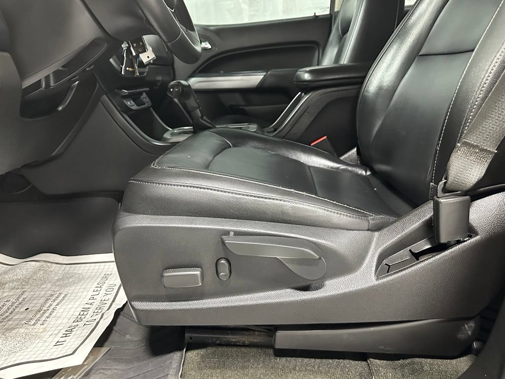 Used 2017 Chevrolet Colorado ZR2 w/ LPO, Premium Interior Package AWD/4WD image 12