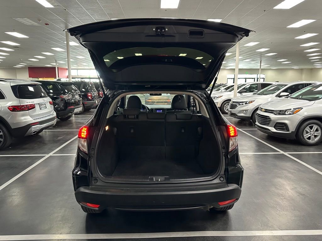 Used 2019 Honda HR-V LX image 27