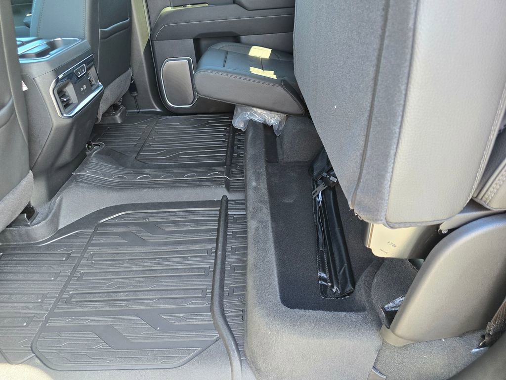 New 2026 GMC Sierra 2500 Denali w/ Denali Reserve Package AWD/4WD image 14