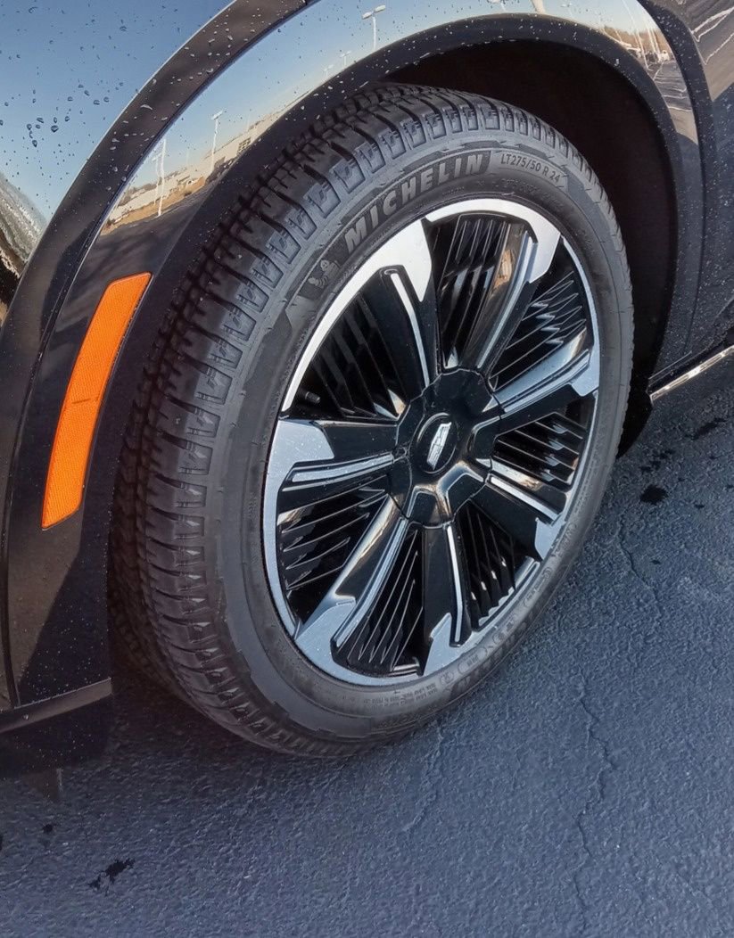 New 2025 Cadillac Escalade IQ Sport 1 w/ LPO, ONYX Package image 6