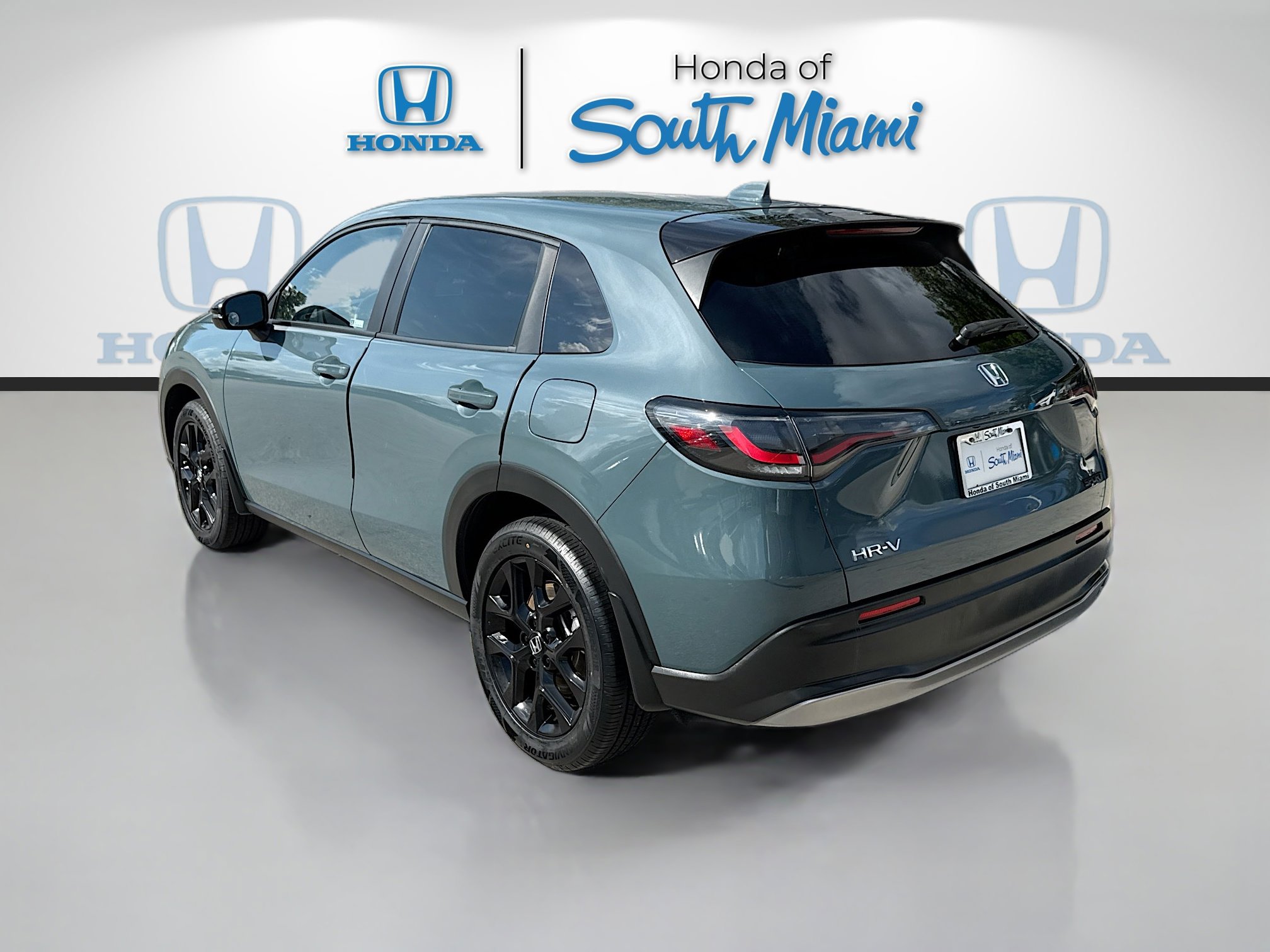 Used 2024 Honda HR-V Sport image 5