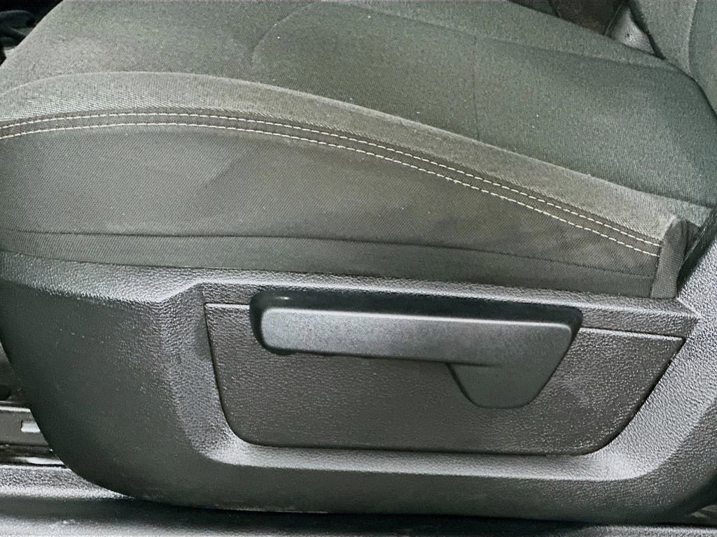 Used 2021 RAM 5500 Tradesman image 19