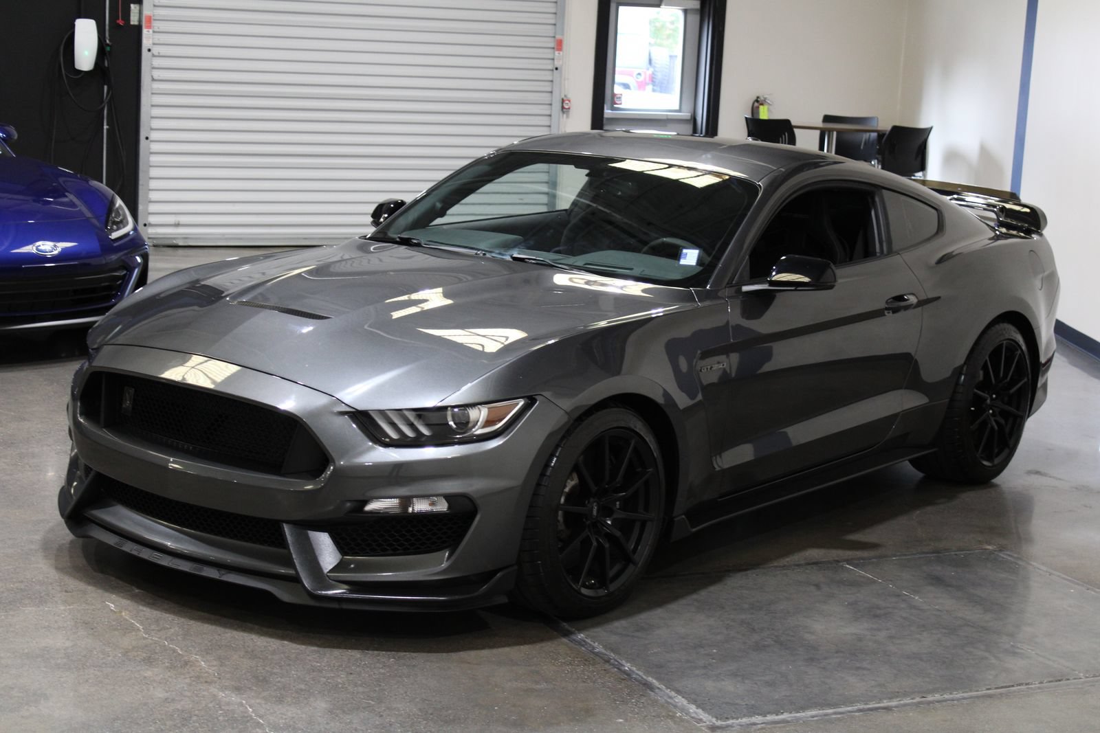 Used 2017 Ford Mustang Shelby GT350 w/ Electronics Package RWD image 8