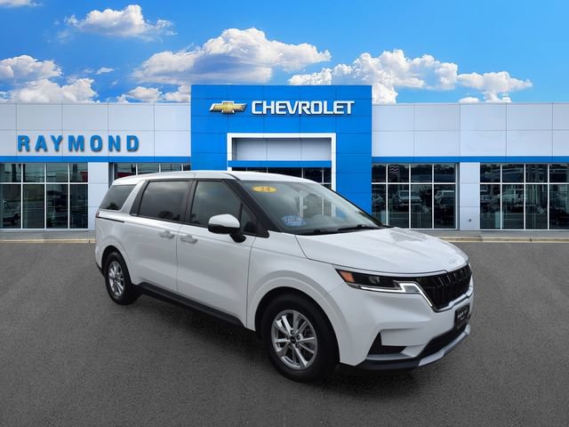 Used 2024 Kia Carnival LX FWD image 1