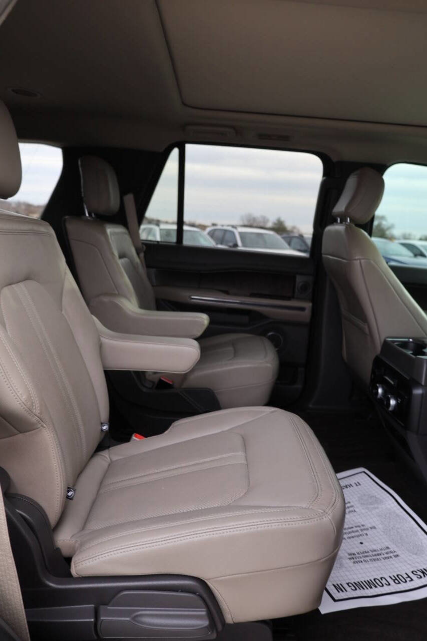 Used 2019 Ford Expedition Limited w/ Equipment Group 302A image 16