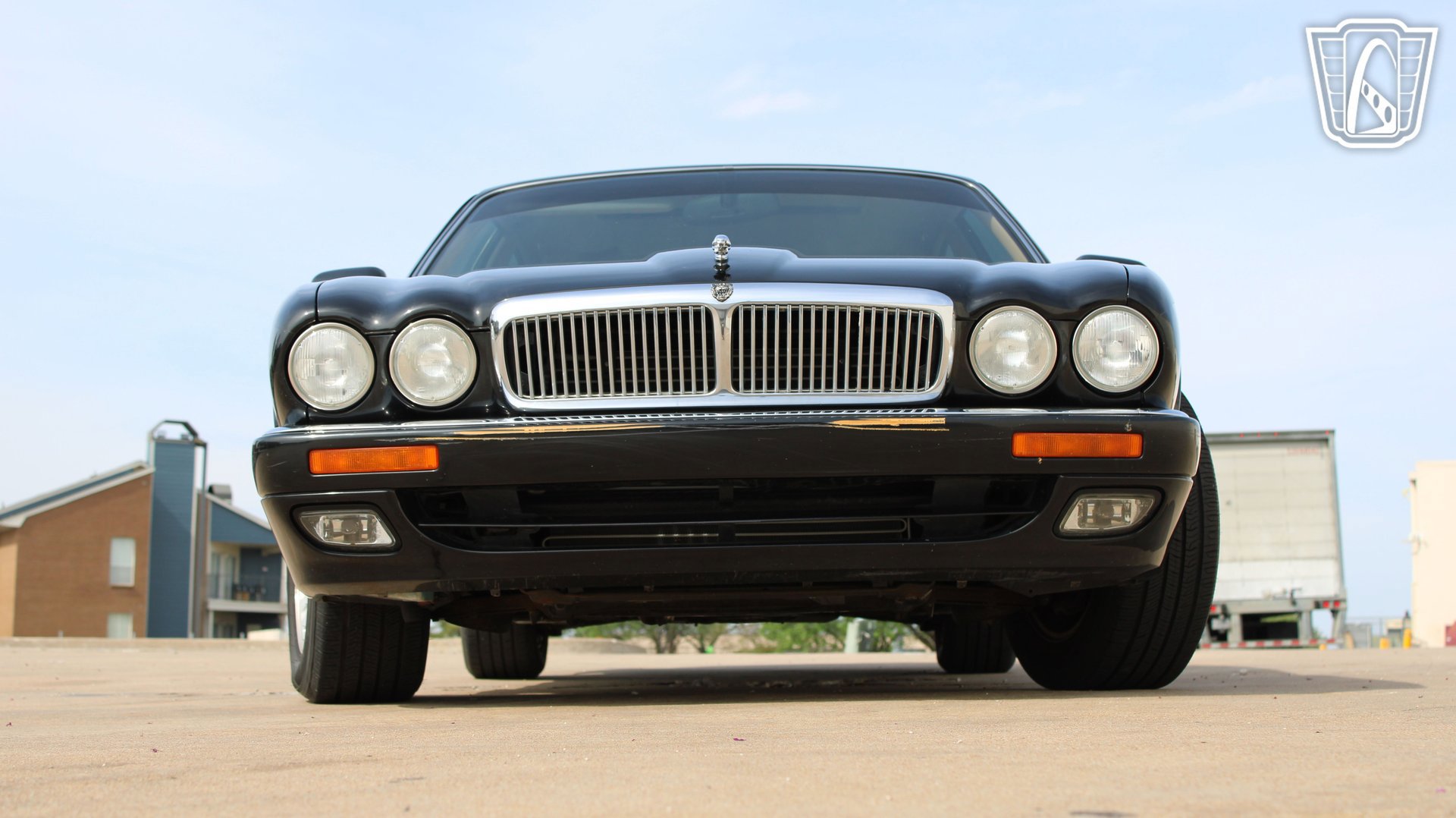 Used 1995 Jaguar XJ6 image 4