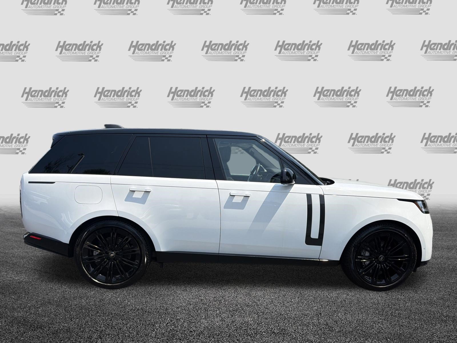 Used 2022 Land Rover Range Rover SE AWD/4WD image 11