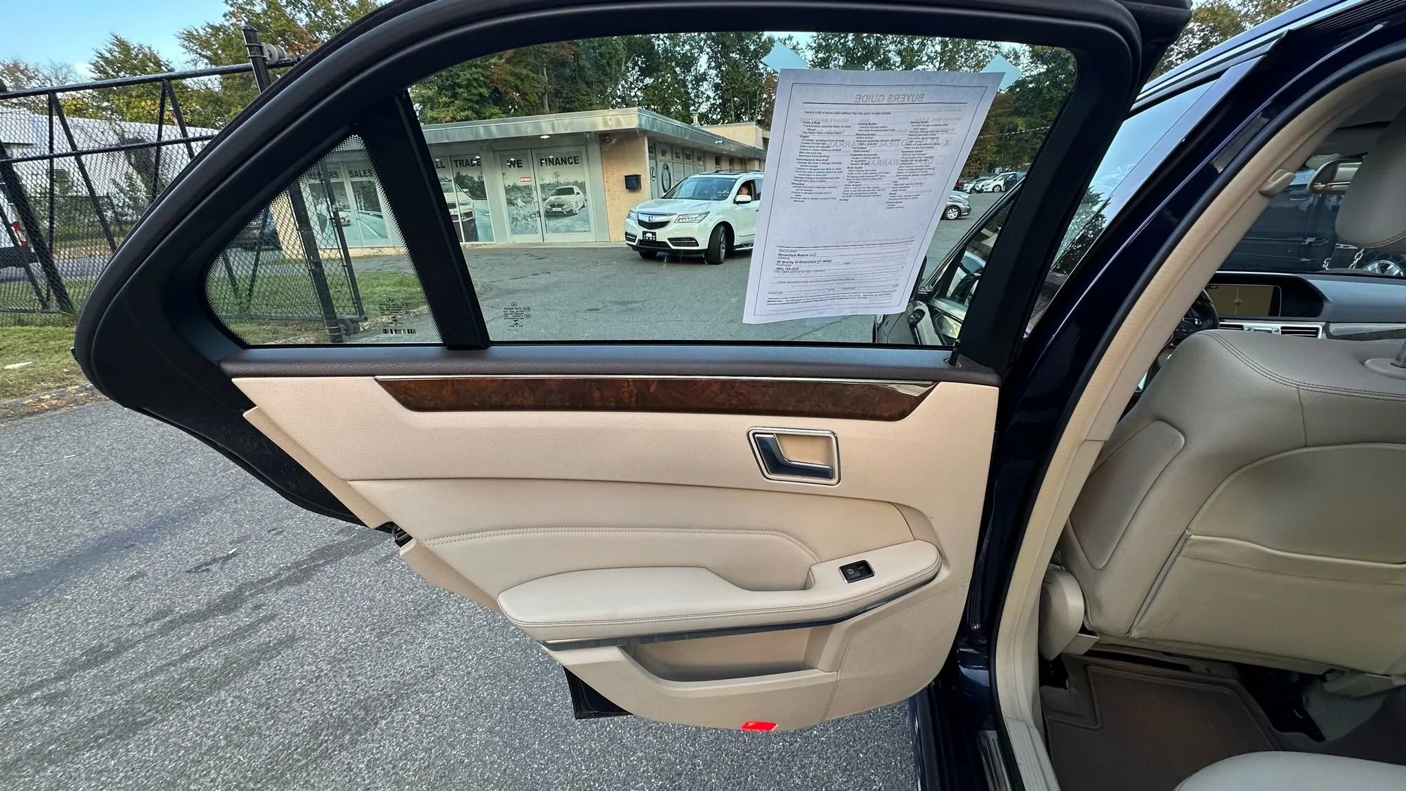 Used 2016 Mercedes-Benz E 350 4MATIC Sedan image 32