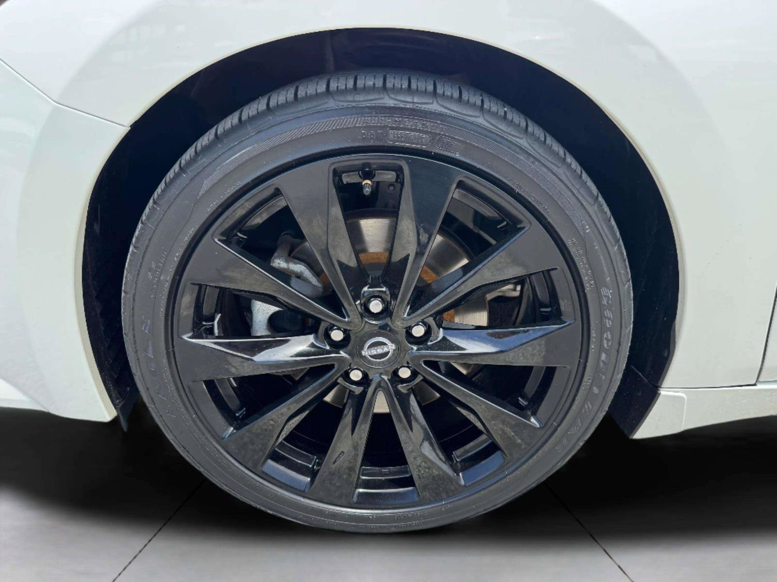 Used 2023 Nissan Maxima SR w/ Sport Mat Group FWD image 61