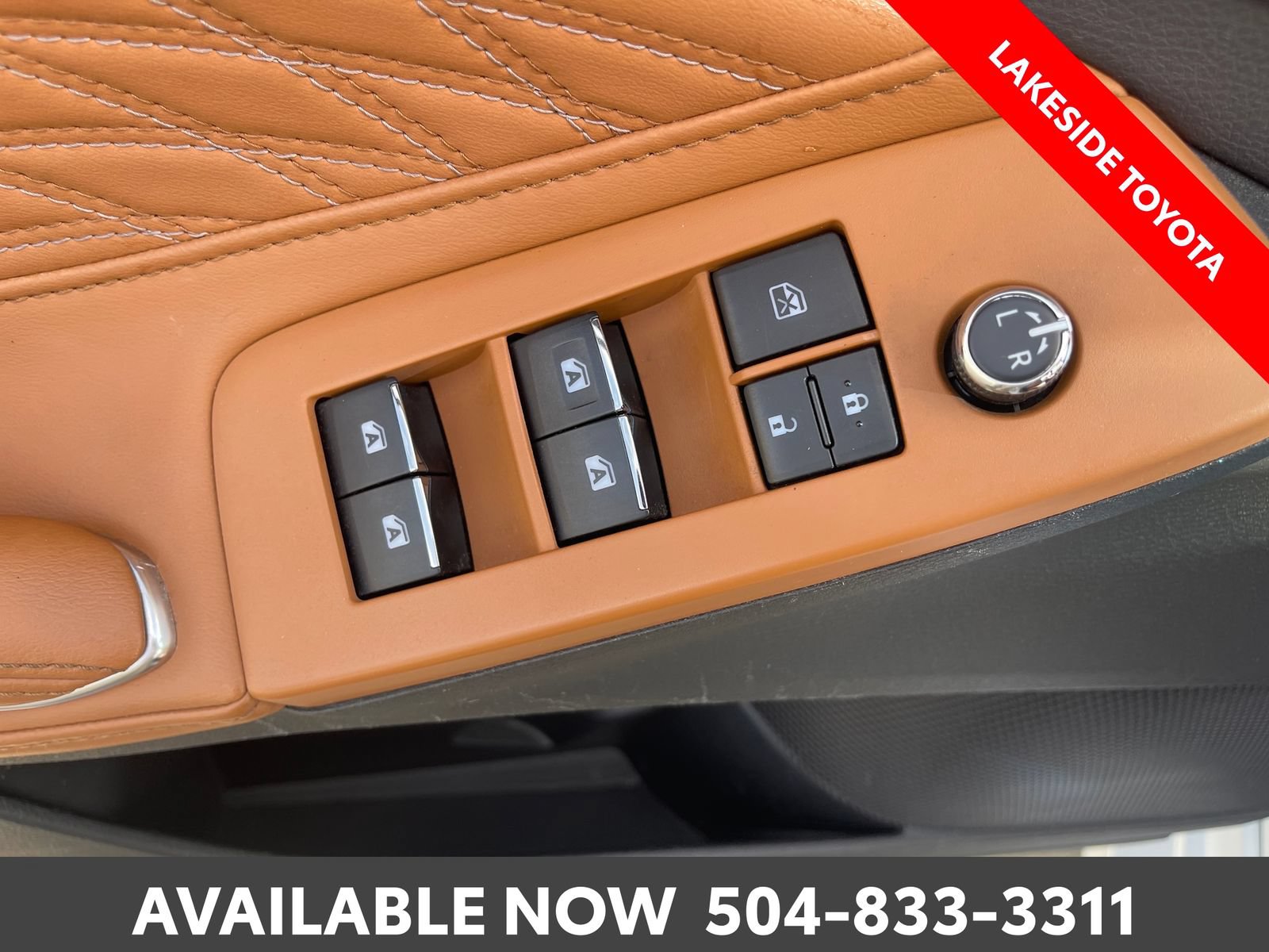 Used 2020 Toyota Avalon Limited FWD image 25