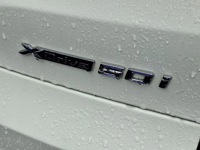 Used 2019 BMW X5 xDrive50i w/ M Sport Package image 11
