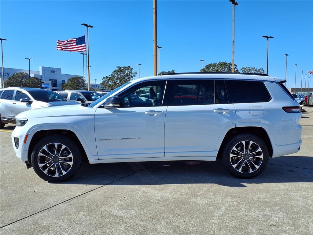 Used 2021 Jeep Grand Cherokee L Overland image 3