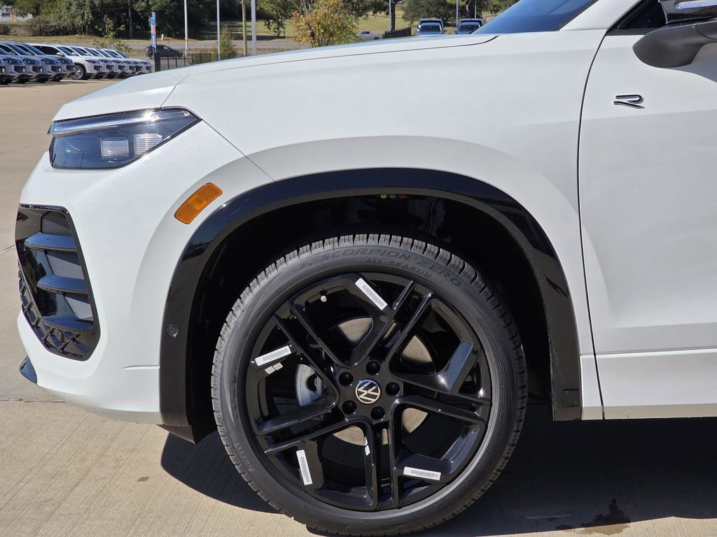 New 2026 Volkswagen Tiguan SE R-Line image 5