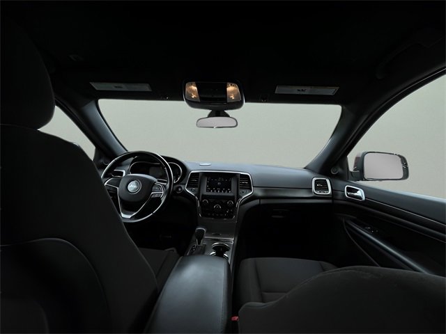 Used 2020 Jeep Grand Cherokee Laredo w/ Security & Convenience Group image 28