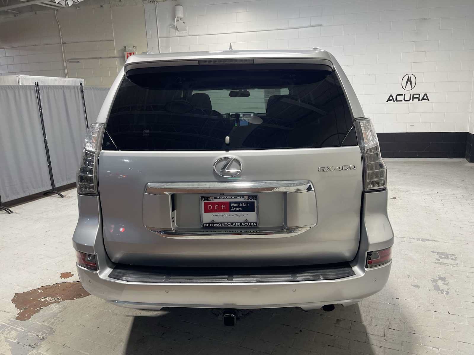 Used 2017 Lexus GX 460 Luxury w/ Preferred Accessory Package AWD/4WD image 5