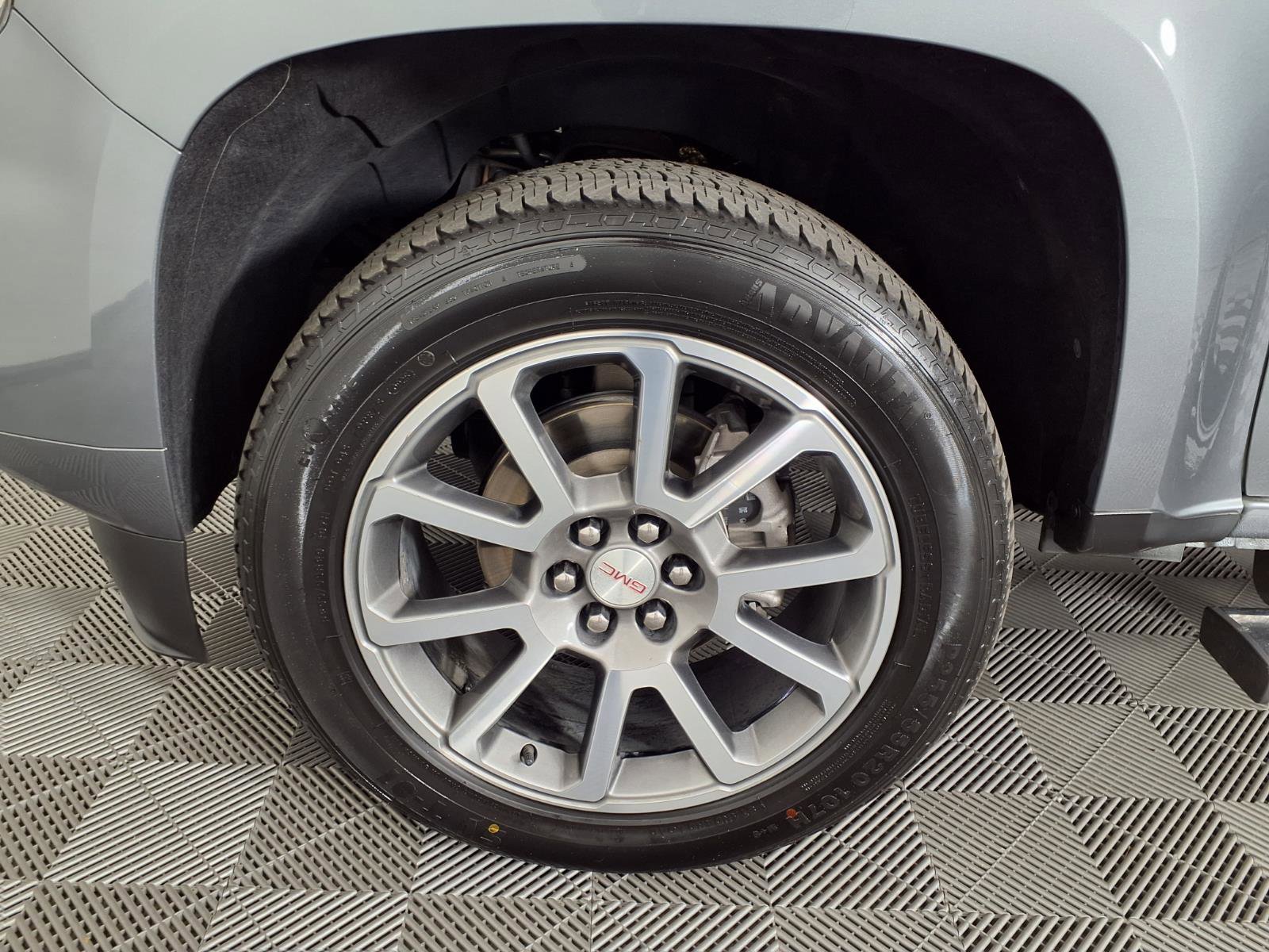 Used 2021 GMC Canyon Denali RWD image 7