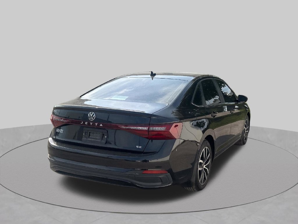 Used 2025 Volkswagen Jetta SE FWD image 35