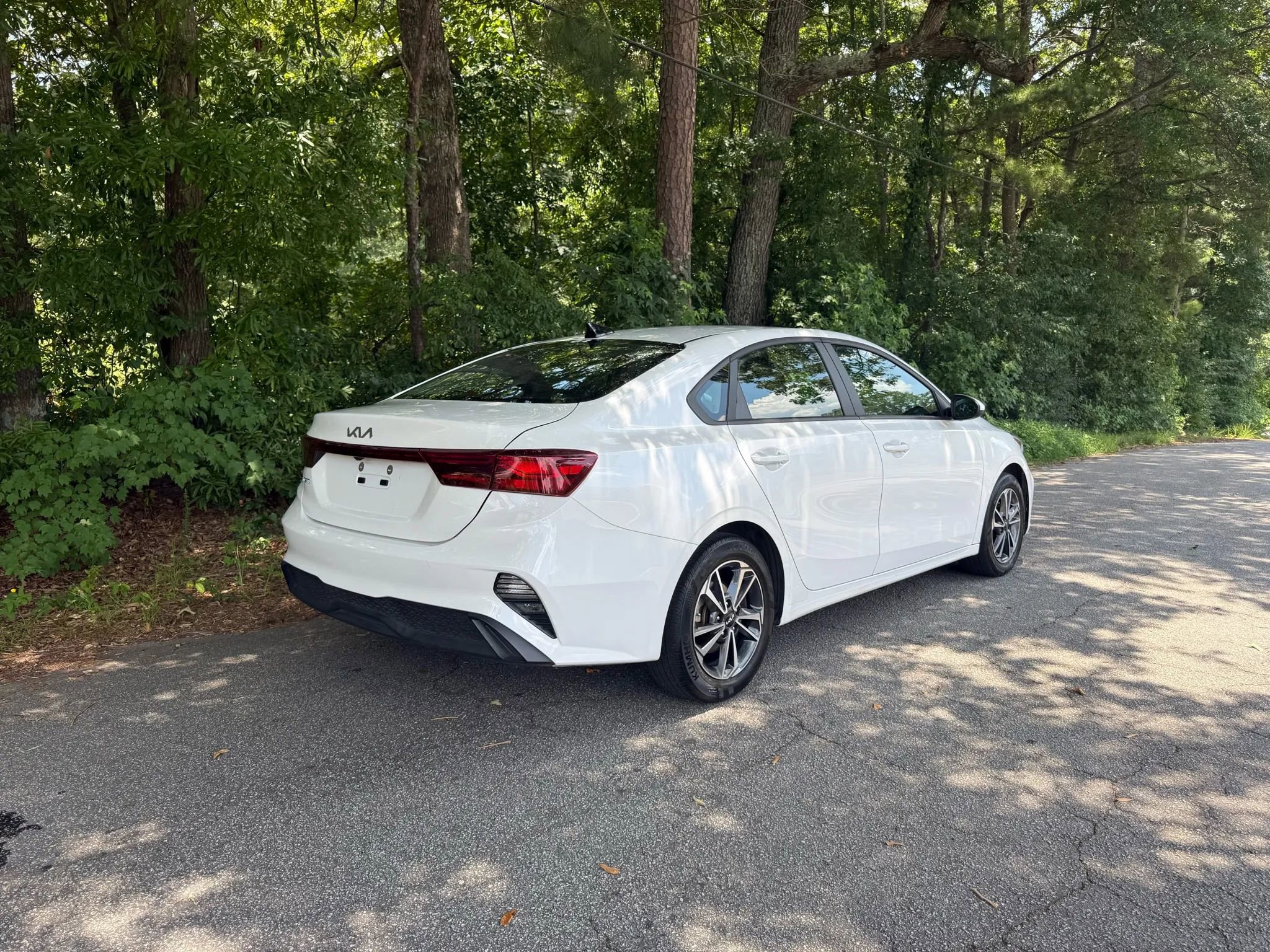 Used 2023 Kia Forte LXS image 11