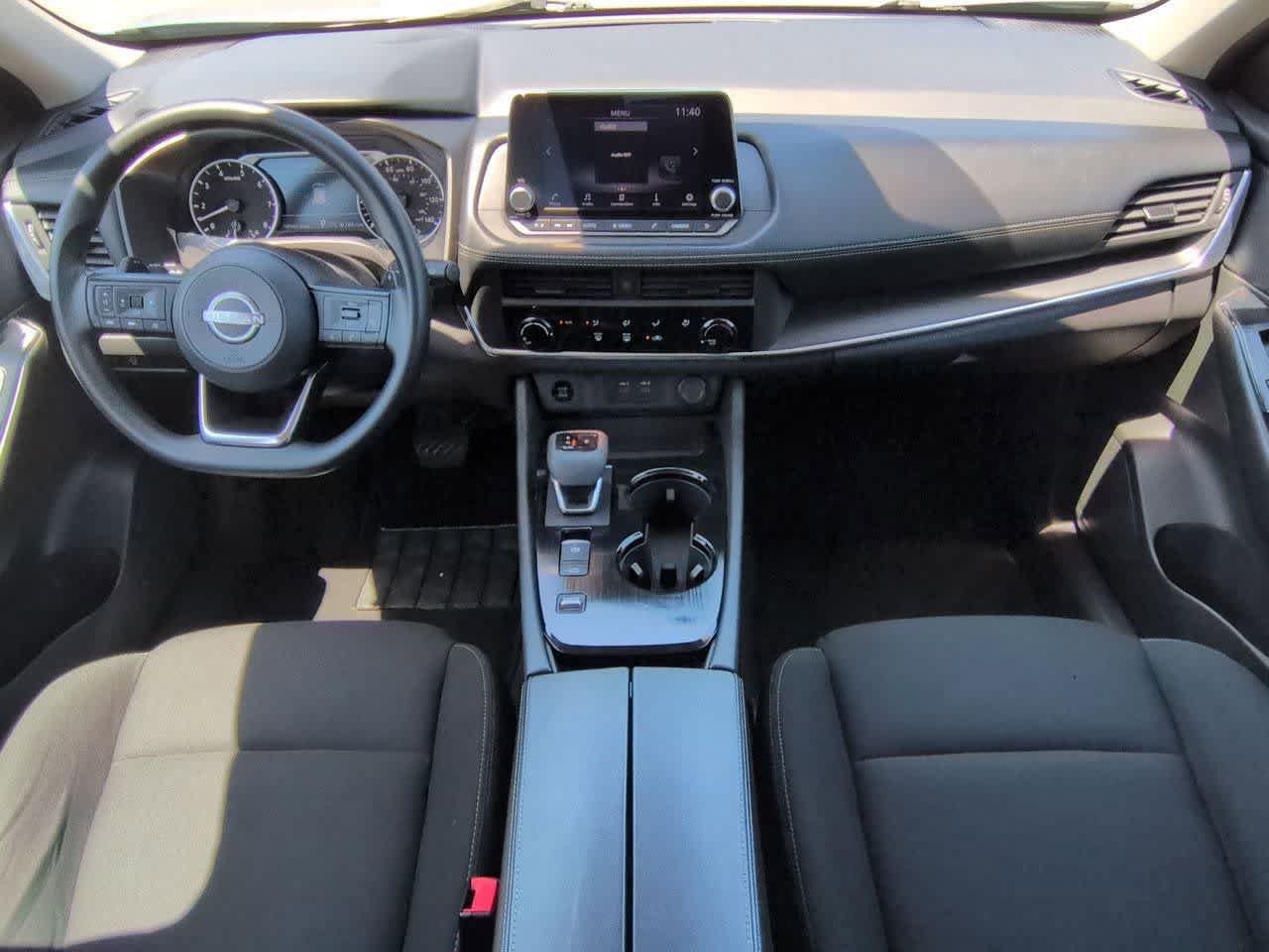 Used 2024 Nissan Rogue S FWD image 15