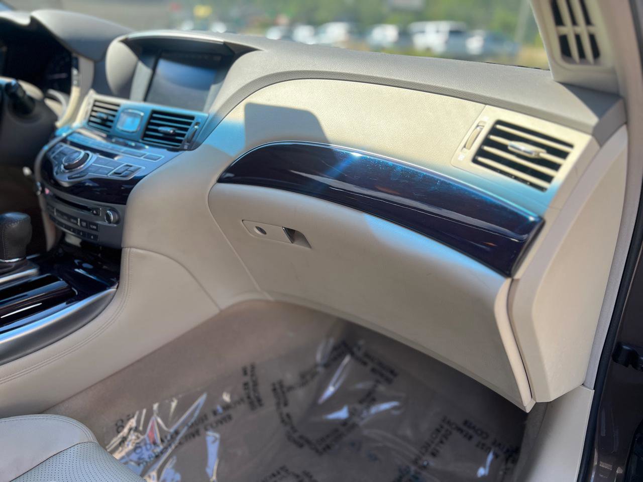 Used 2019 INFINITI Q70 Luxe RWD image 43