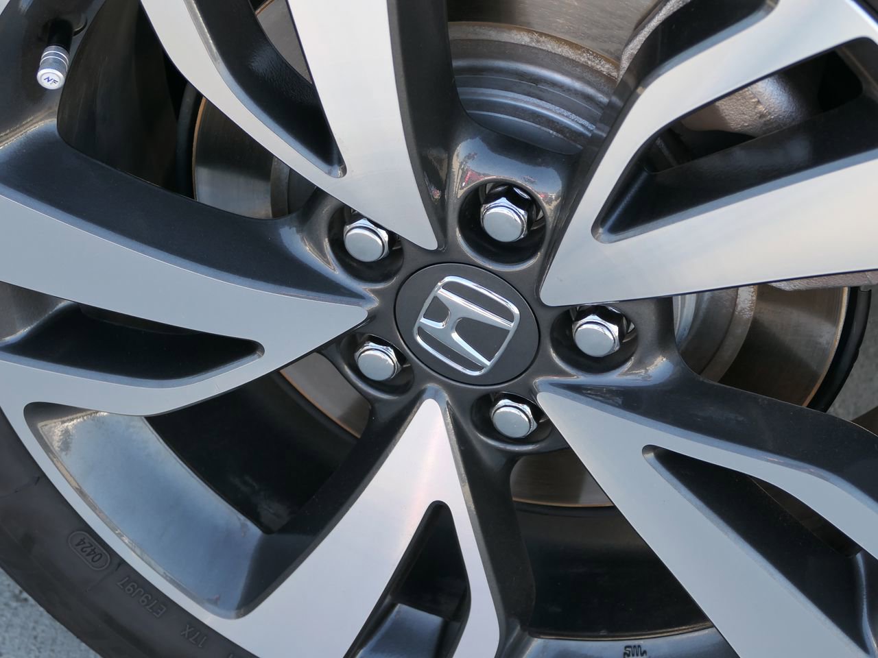 Used 2024 Honda Odyssey Touring image 13