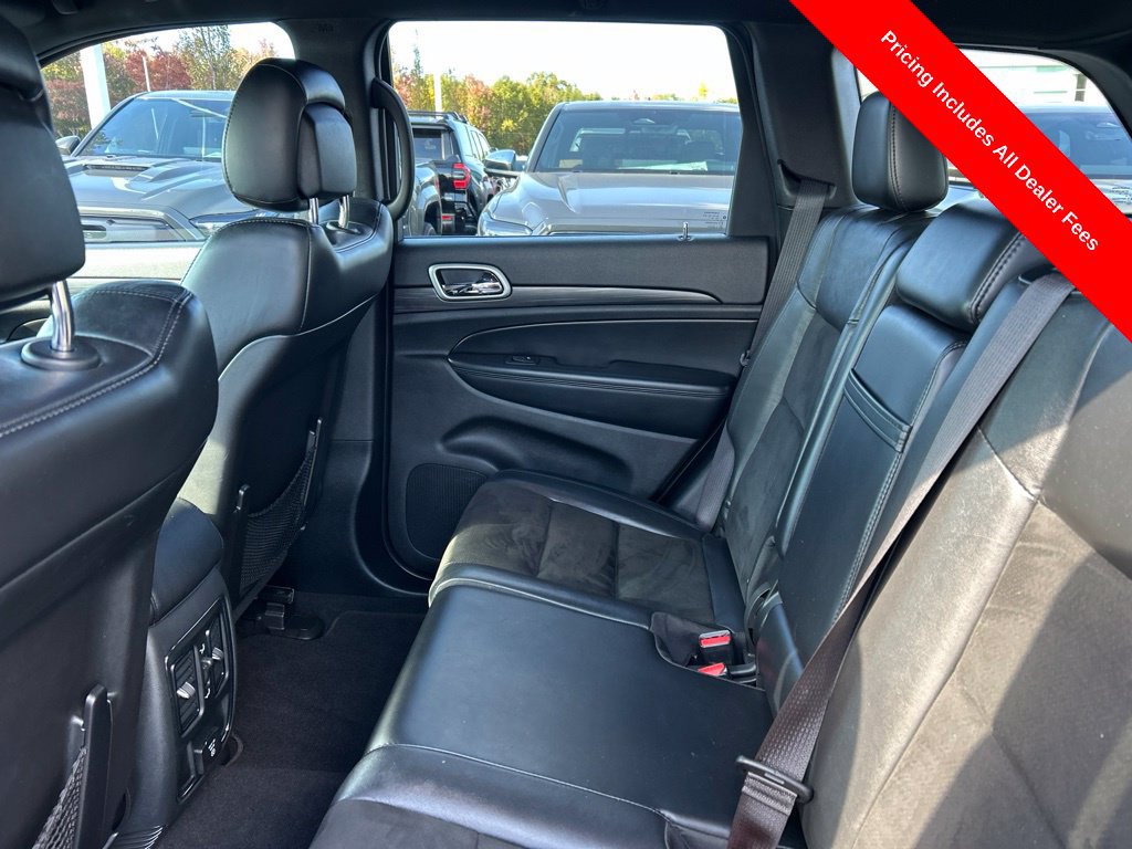 Used 2019 Jeep Grand Cherokee Altitude RWD image 14