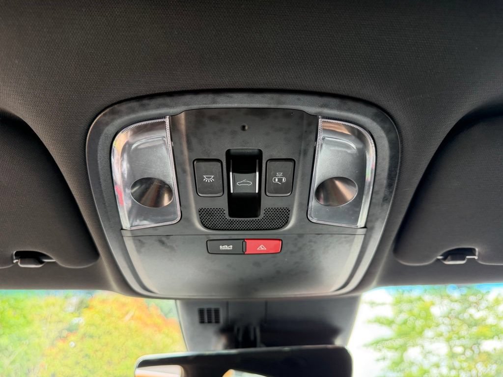 Used 2023 Kia Stinger GT2 AWD/4WD image 27