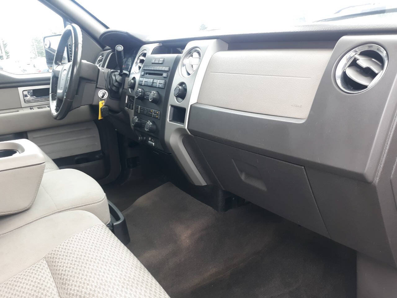 Used 2009 Ford F150 Lariat AWD/4WD image 12