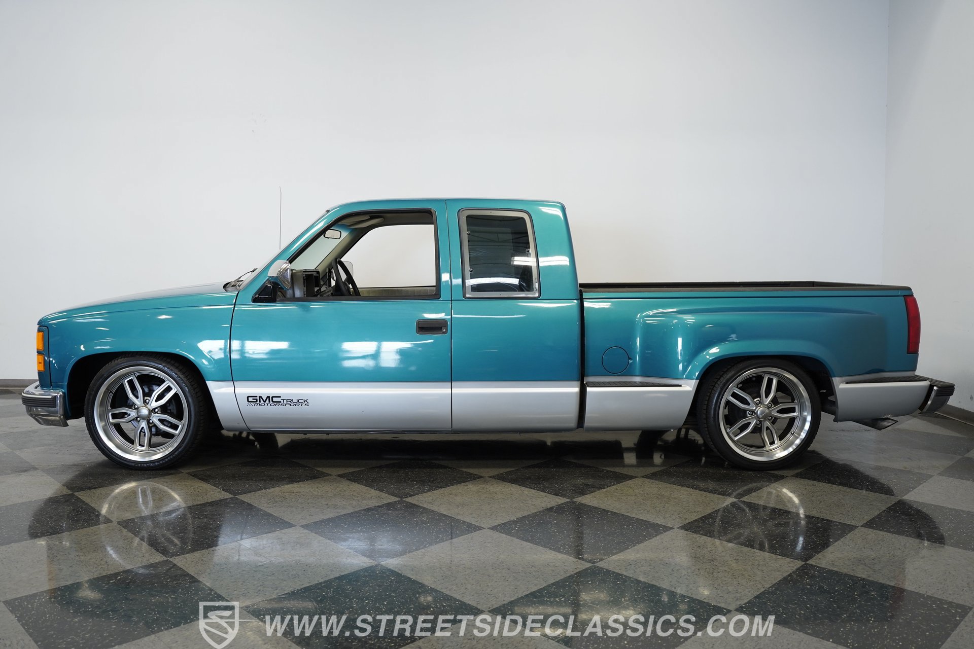 Used 1994 GMC Sierra 1500 2WD Extended Cab image 2