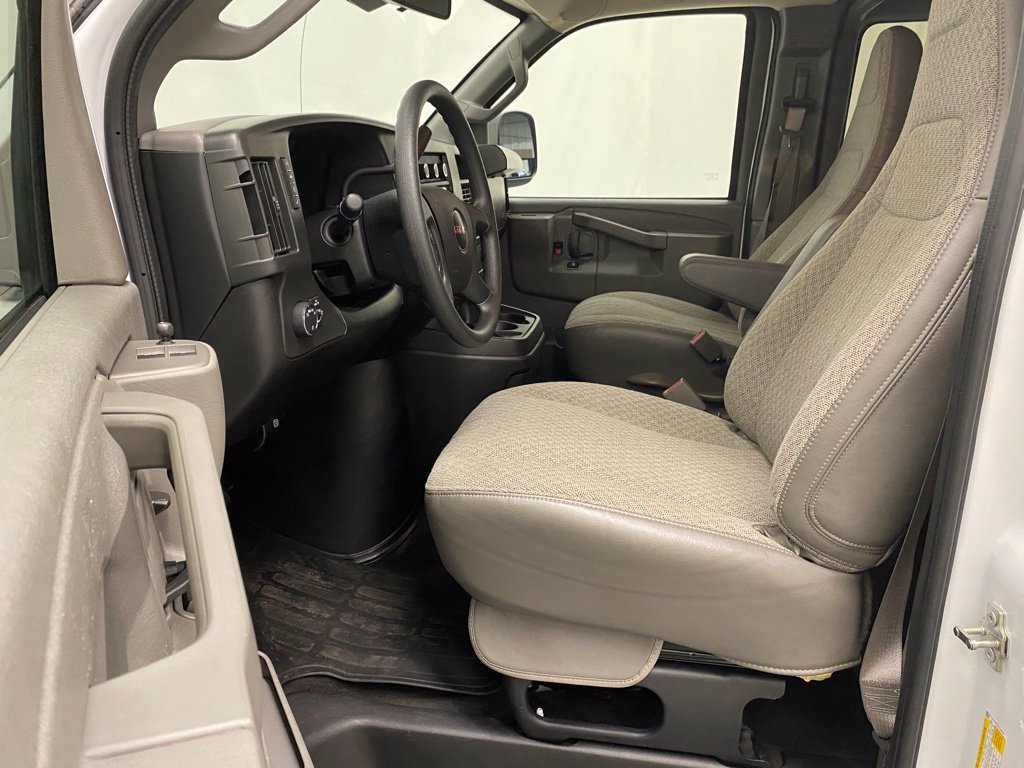 Used 2025 GMC Savana 3500 LT w/ LT Preferred Equipment Group RWD image 14