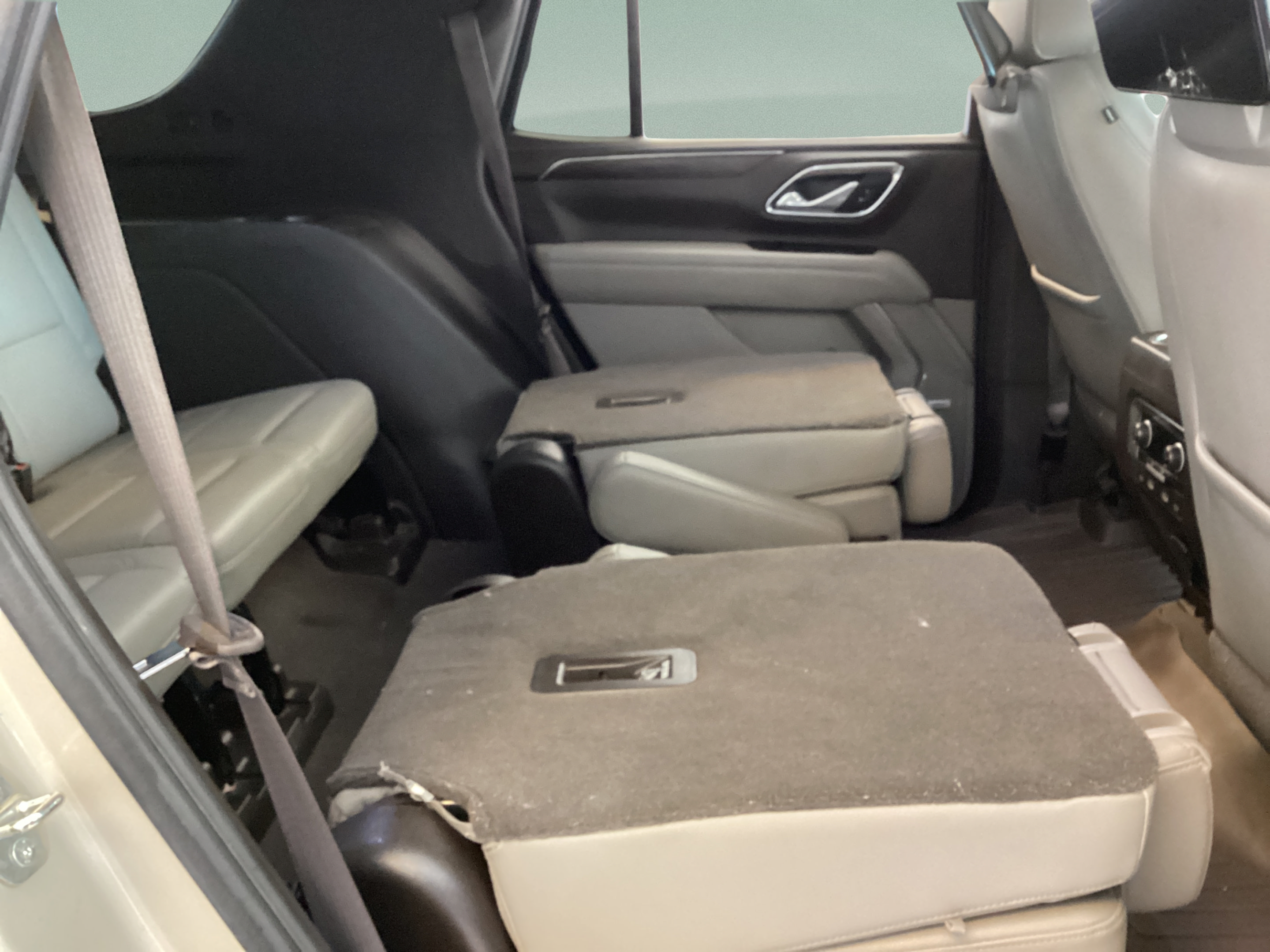 Used 2021 Chevrolet Tahoe LT w/ Rear Media and Nav Package RWD image 32