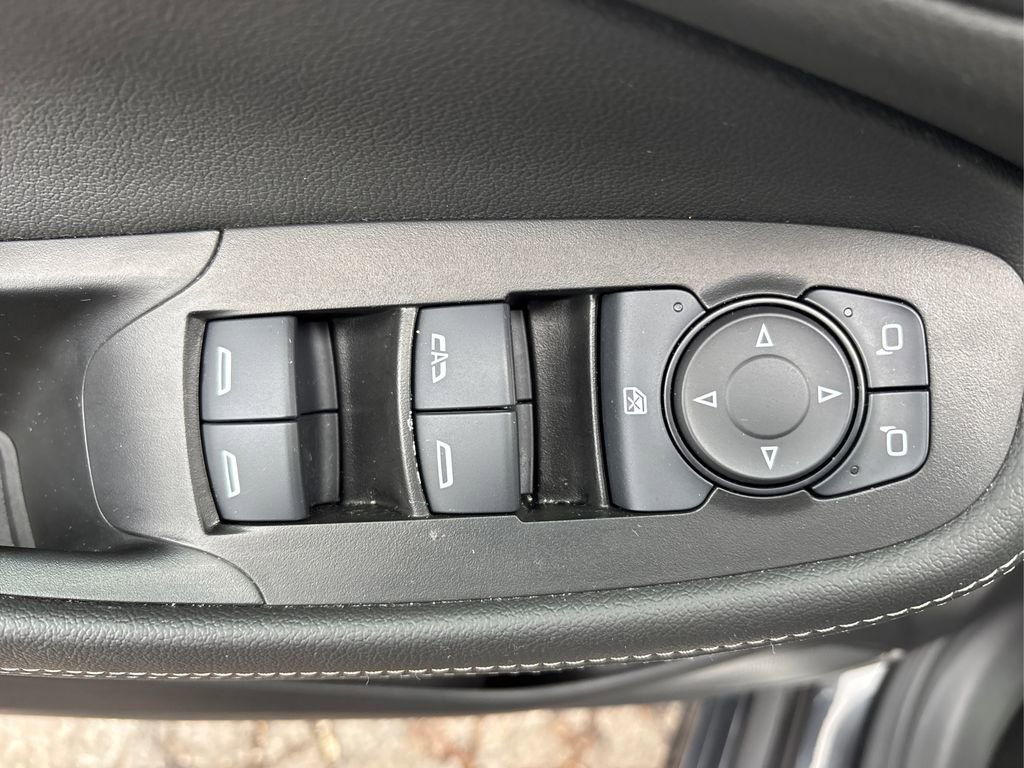 Used 2023 Buick Encore GX Select w/ Sport Touring Package image 34
