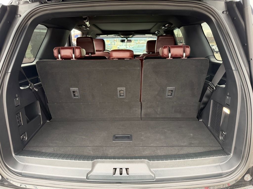 Used 2024 Ford Expedition Limited image 12