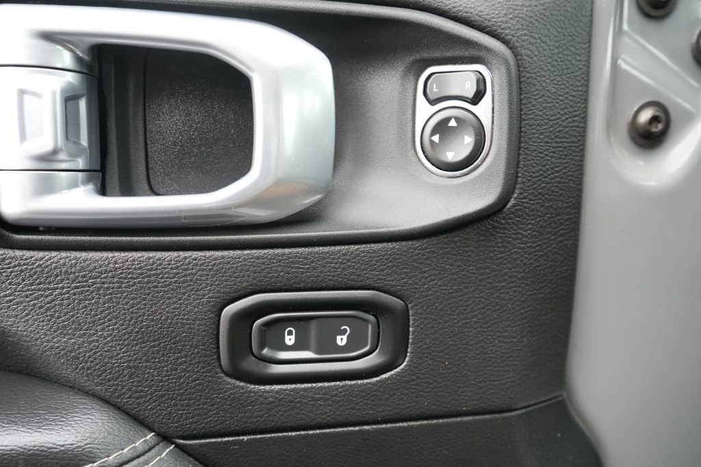 Used 2023 Jeep Wrangler Unlimited Sahara w/ Cold Weather Group image 20