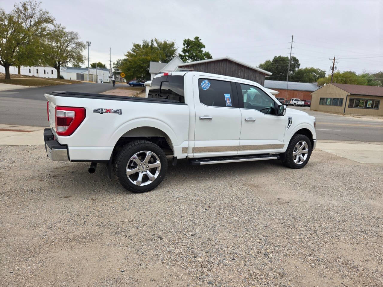 Used 2021 Ford F150 Lariat w/ Equipment Group 502A High image 5