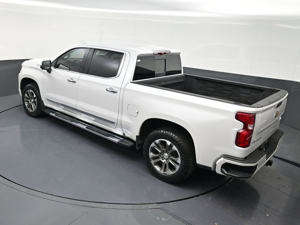 Used 2024 Chevrolet Silverado 1500 High Country image 14