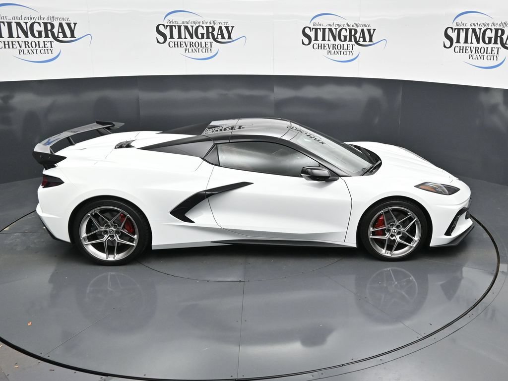 Used 2025 Chevrolet Corvette Stingray Premium Conv w/ Z51 Performance Package RWD image 16