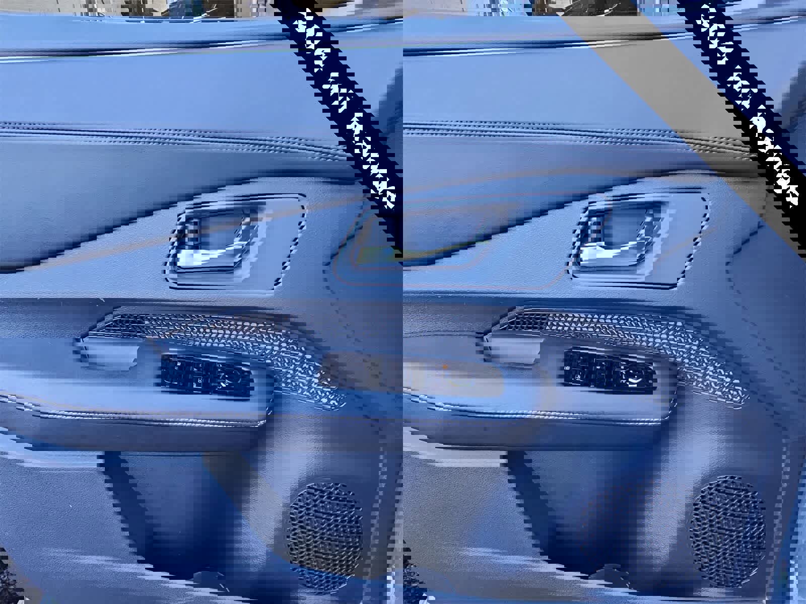 Used 2024 Nissan Ariya FWD image 28