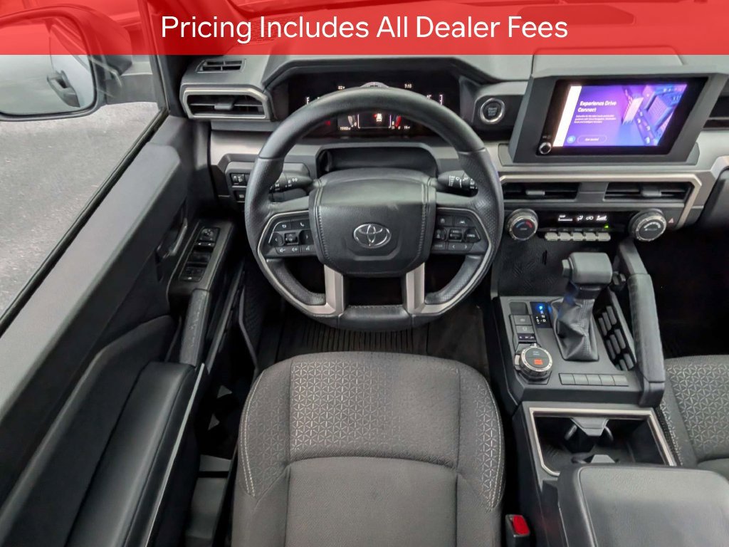 Used 2025 Toyota 4Runner SR5 AWD/4WD image 17