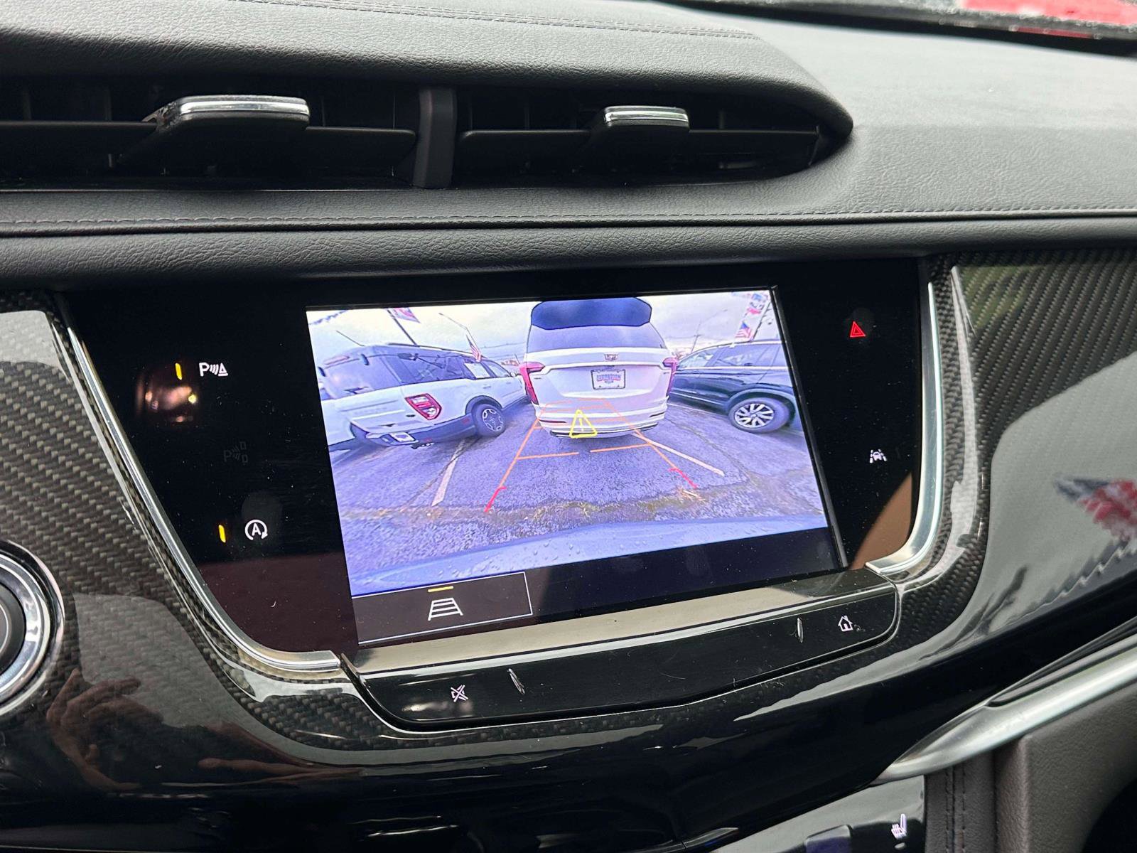 Used 2024 Cadillac XT6 Sport image 31