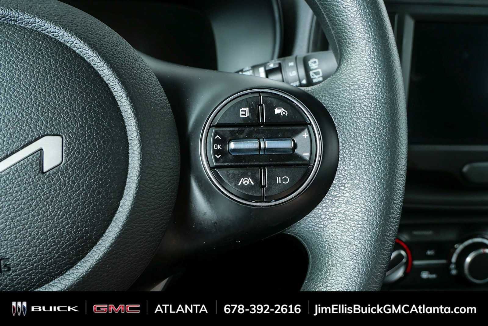 Used 2025 Kia Soul LX FWD image 11