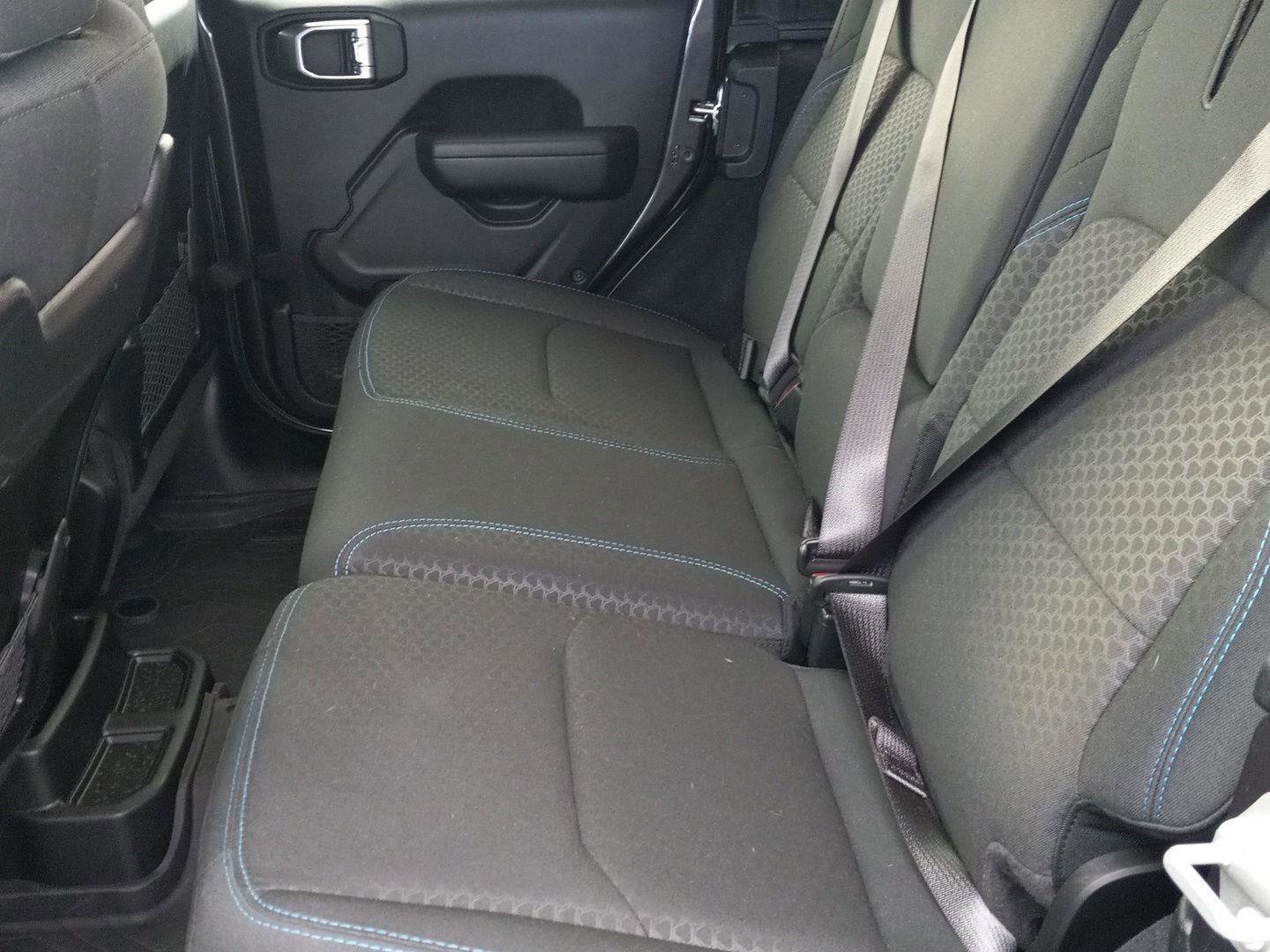 Used 2024 Jeep Wrangler Unlimited Rubicon 4xe image 13