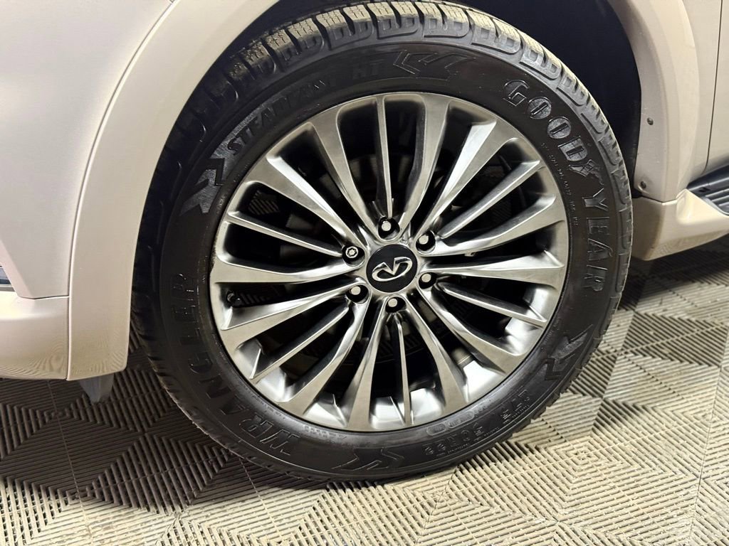 Used 2018 INFINITI QX80 4WD w/ Driver Assistance Package image 2