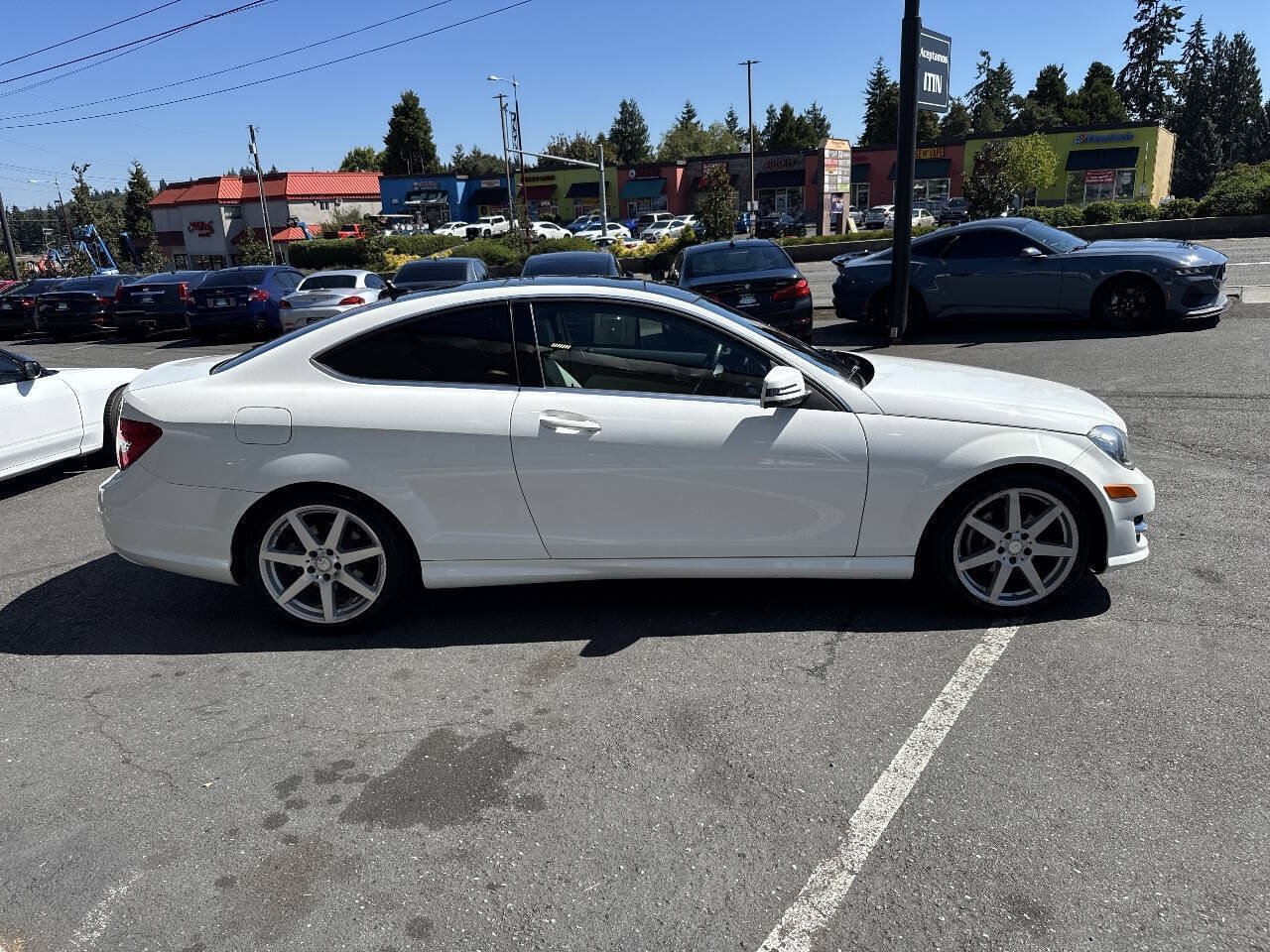 Used 2013 Mercedes-Benz C 250 Coupe image 9