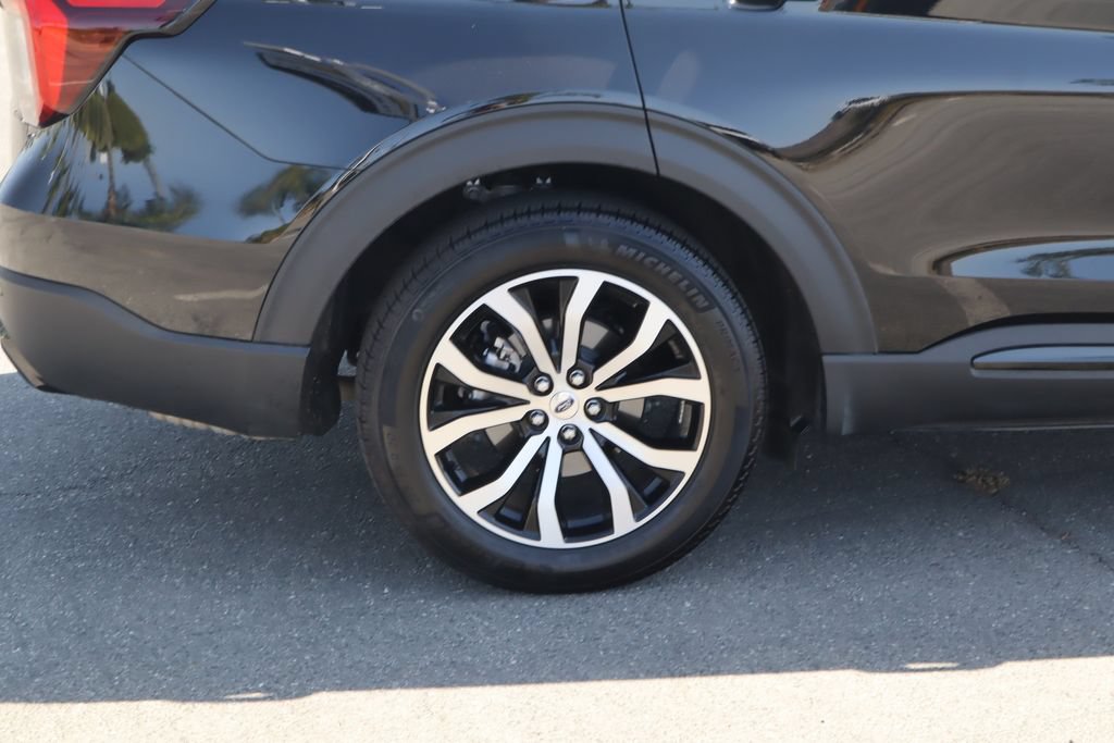 Used 2025 Ford Explorer ST-Line w/ Premium Package RWD image 11
