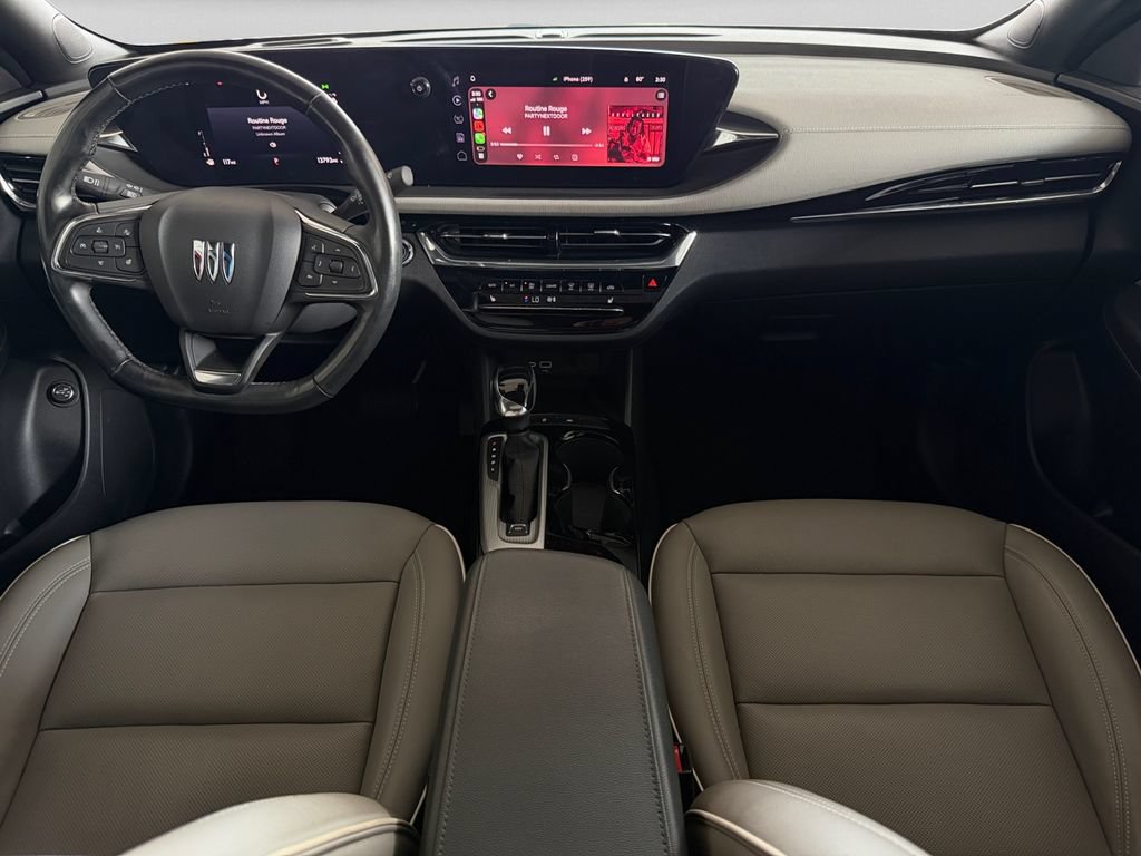 Used 2025 Buick Envista Avenir FWD image 23